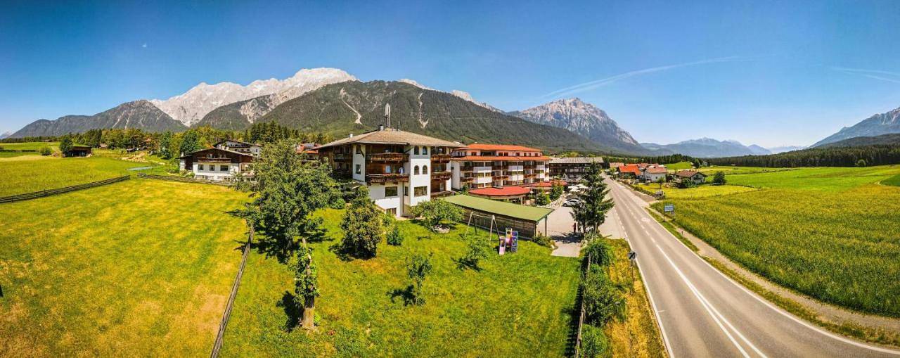 Aktiv-Hotel Traube am Mieminger Sonnenplateau in Wildermieming, Innsbruck Land