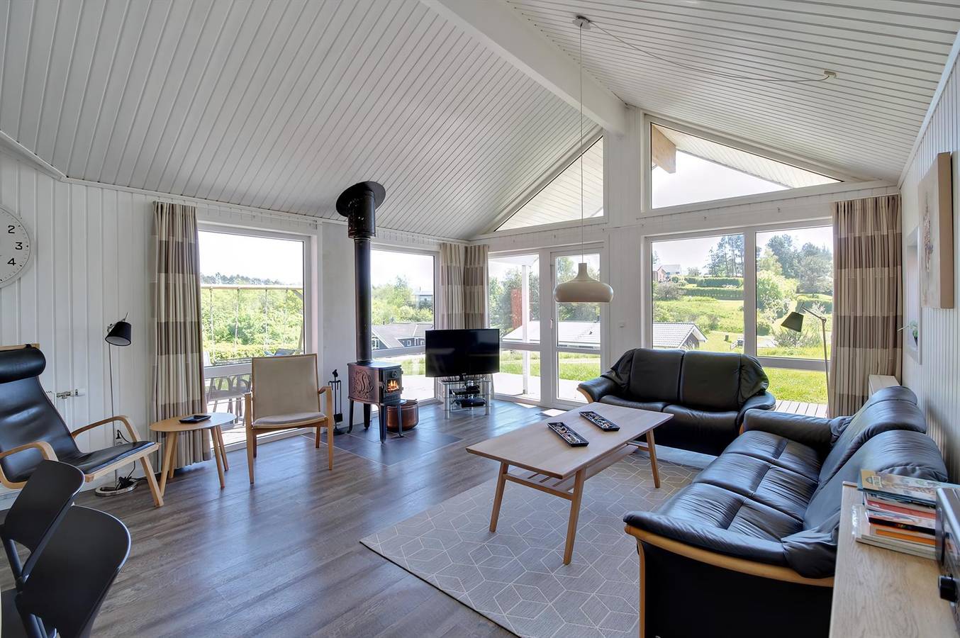 Stunning home in Ebeltoft w/ Indoor swimming pool, 3 Bedrooms and Sauna in Lyngsbæk Strand, Ebeltoft