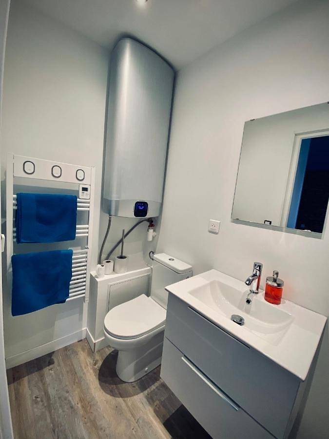 Appartement entier, Two-Bedroom Apartment in Saint-Benoît-de-l'Aure, Région de Bayeux