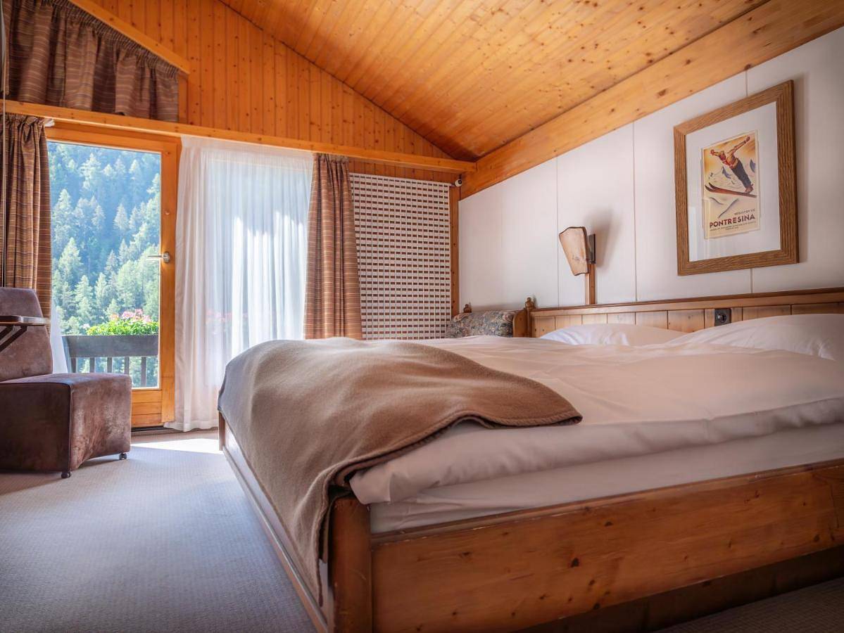 Hôtel Cristal - Swiss Riders Lodge Grimentz in Grimentz, Anniviers