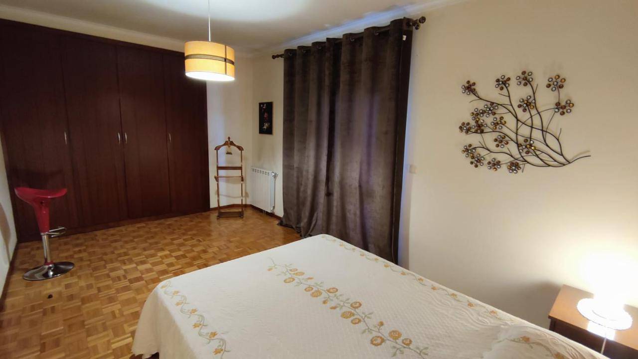 Apartamento inteiro, Casa Araújo in Pico de Regalados, Gondiães e Mós, Distrito de Braga