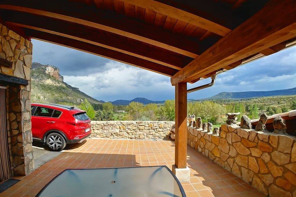 Apartamento entero, Apartamento rural con barbacoa y vistas a las montañas in Uña, La Ciudad Encantada