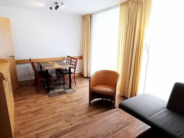 Ferienwohnung für 4 Personen, mit Sauna und Terrasse in Hohen Wieschendorf