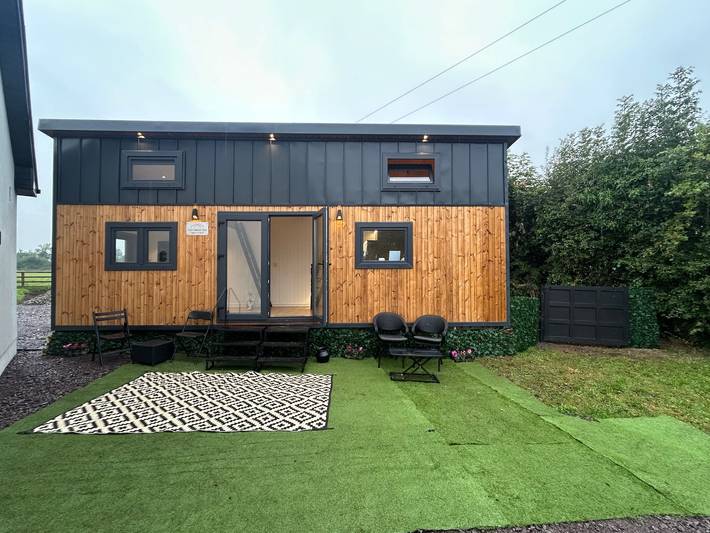 Log cabin for 6 people in County Meath