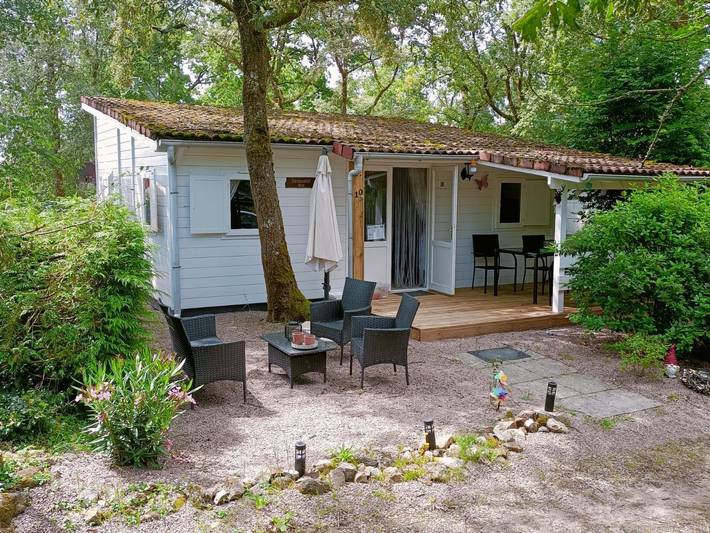 Maison de vacances pour 4 personnes, avec Terrasse ainsi que Jardin et Piscine