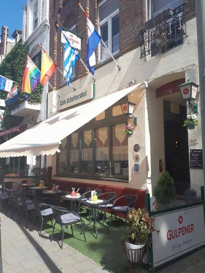 Vakantiehuis, with Whirlpool and Terras as well as Tuin in Heerlen