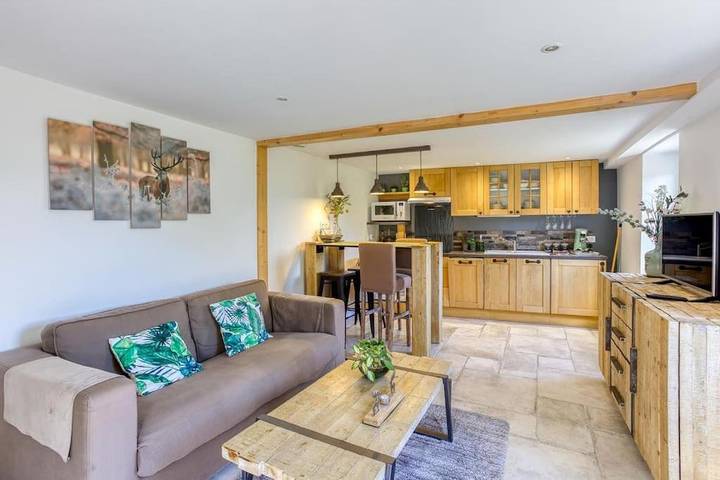 Location de vacances pour 3 personnes, avec jardin ainsi que vue sur le lac et vue à Treffort - 4