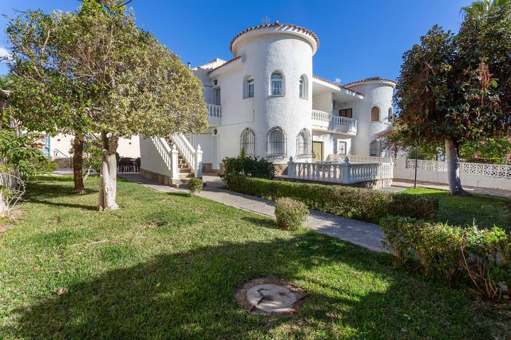 Ferienhaus für 11 Personen, mit Garten und Balkon in Orihuela Costa - 2