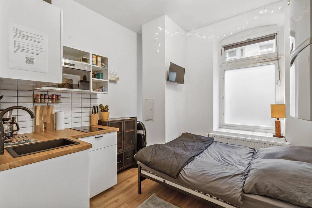 Ganze Wohnung, Gemütliche Mini-Wohnung in super Lage in Prenzlauer Berg Berlin, Berlin