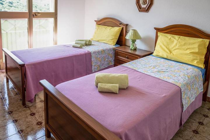 Gîte pour 6 personnes, avec balcon et jardin ainsi que piscine et vue à Mòdolo - 4