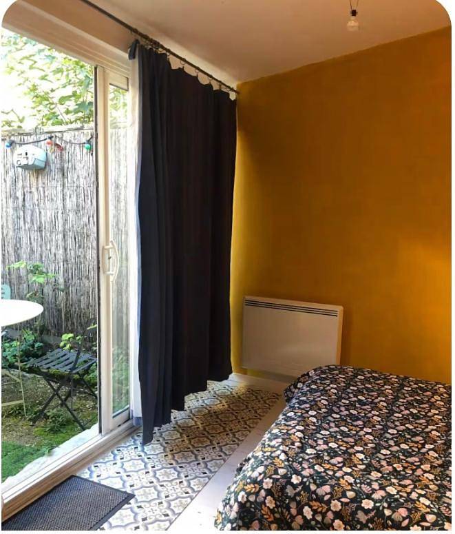 Gîte pour 2 personnes, avec Terrasse à Cadillac (entreprise)