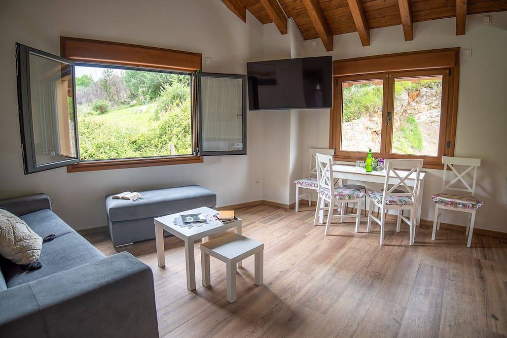 Apartamento entero, Apartamentos Rurales Las Caldas Senda Verde, a 15 minutos del centro de Oviedo in Priorio, Oviedo