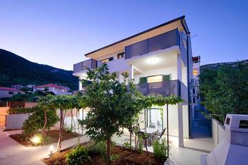Maison d’hôte pour 6 personnes, avec jardin et vue dans Vis
