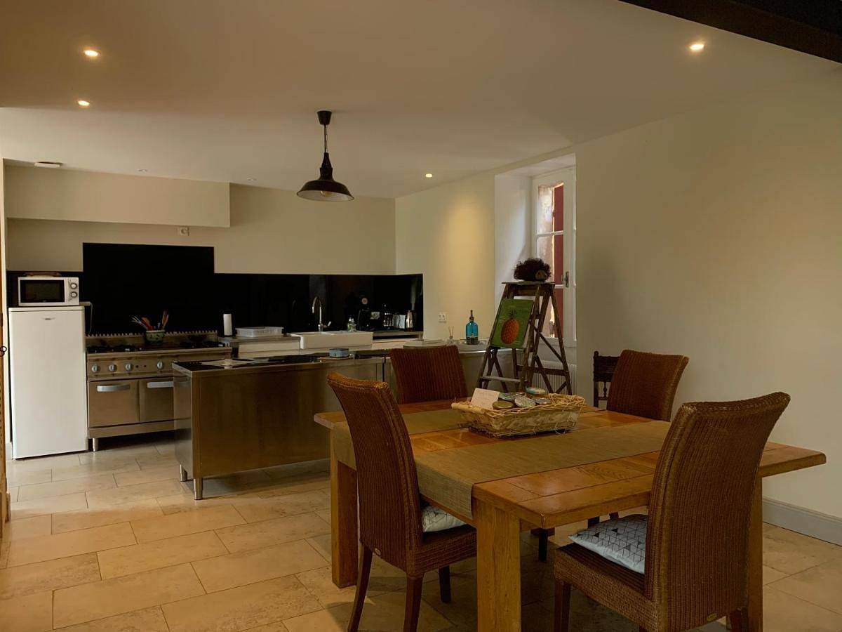 Five-Bedroom House in Marmande, Région de Marmande