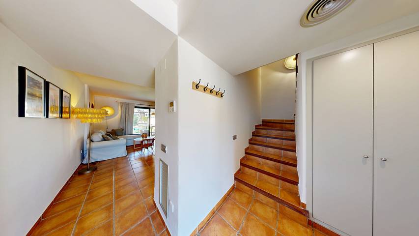 Location de vacances pour 8 personnes, avec jardin ainsi que balcon et bassin pour enfant, adapté aux familles à El Perelló - 2