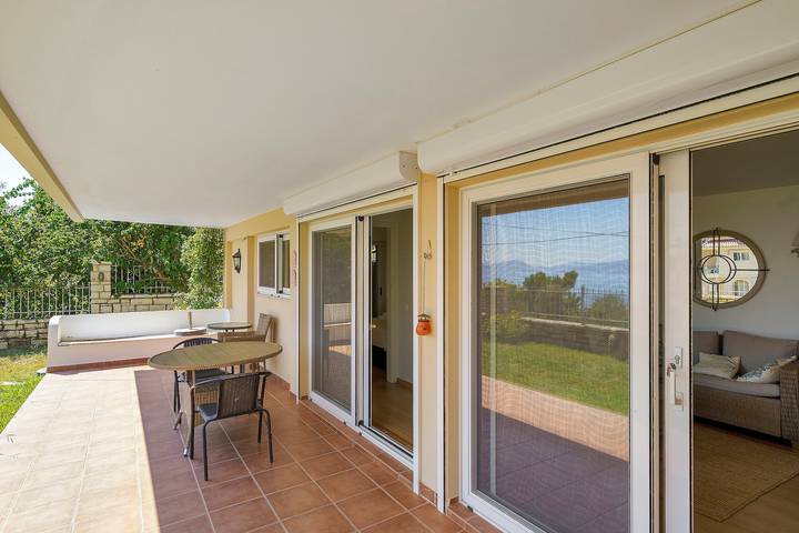 Holiday Home 'Evans Garden Suite' in Nikiana, Alexandros