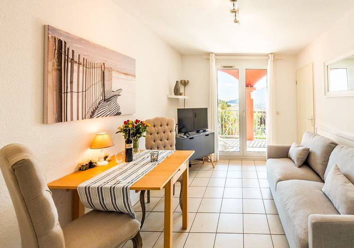 Ferienwohnung für 2 Personen, mit Pool und Balkon in Théoule-sur-Mer - 4
