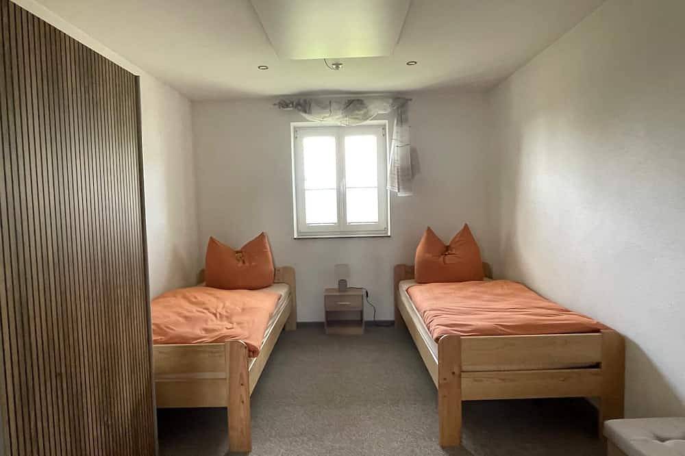 Ganze Wohnung, Großzügige Ferienwohnung am Rande der sächsischen Schweiz in Stolpen, Elbsandsteingebirge