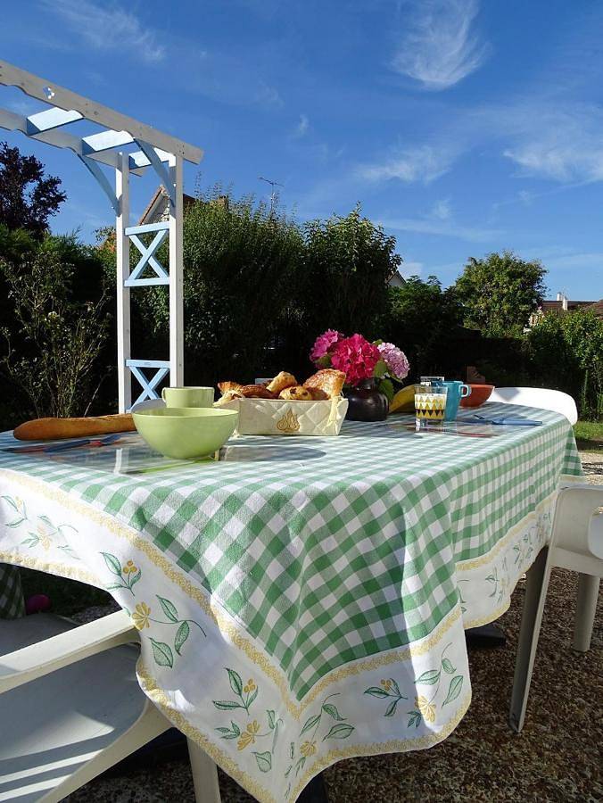 Gîte pour 4 personnes, avec terrasse et jardin à Soliers