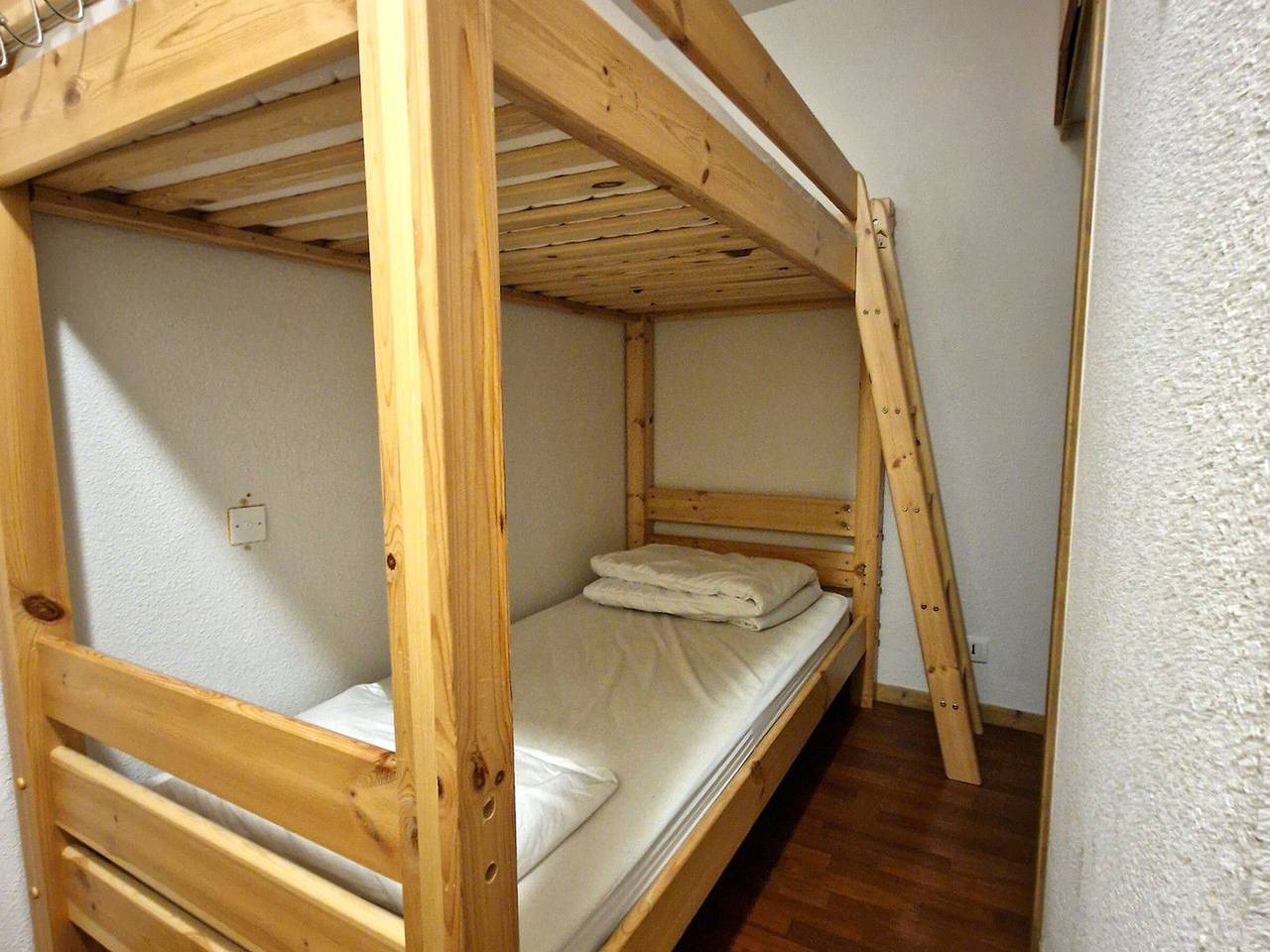 Apartamento entero, Apartamento para 6 personas, 2 piezas + cabina, cerca del telecabina en Modane in Valfréjus, Modane