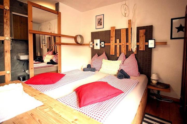 Double room with extra bed (1 double & 1 single bed) in Zederhaus, Ski Amadé