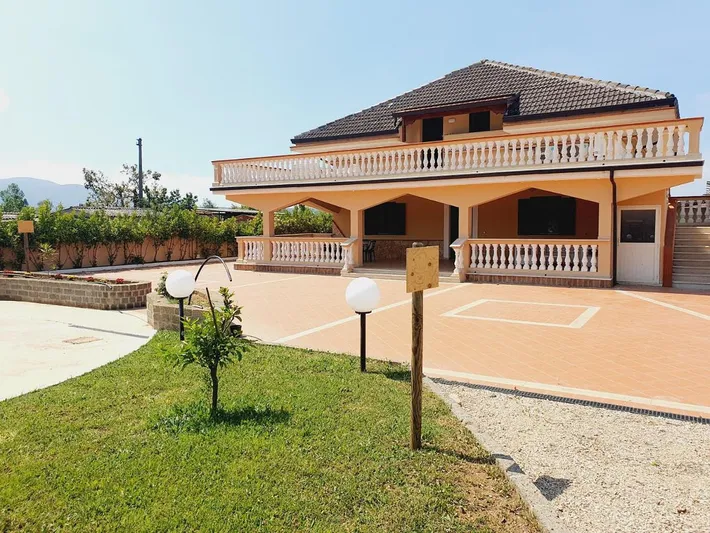 Albergo a gestione familiare per 3 persone, con terrazza e giardino - 1