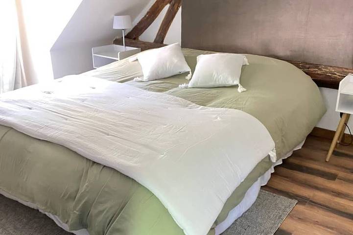 Location de vacances pour 8 personnes, avec jardin et terrasse à Vannes-sur-Cosson - 2