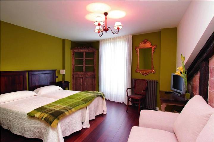 Casa rural para 2 personas, con vistas y jardín, Se admiten mascotas en Rioja Alta - 2