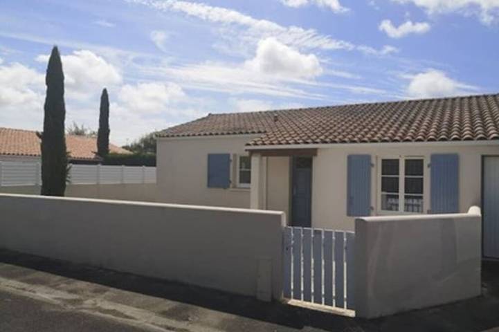 Location de vacances pour 6 personnes, avec jardin à Étaules