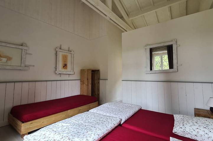 Location de vacances pour 6 personnes, avec terrasse ainsi que jardin et piscine à Montlaur (Languedoc-Roussillon) - 3