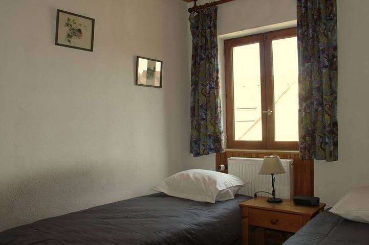 Gîte pour 4 personnes, avec piscine ainsi que jardin et jacuzzi à Katzenthal - 2