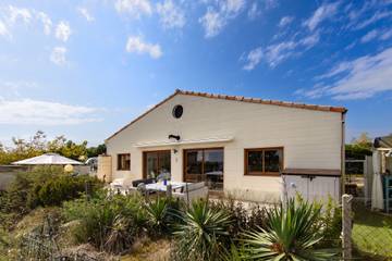 Gîte pour 6 personnes, avec jardin à Le Verdon-sur-Mer