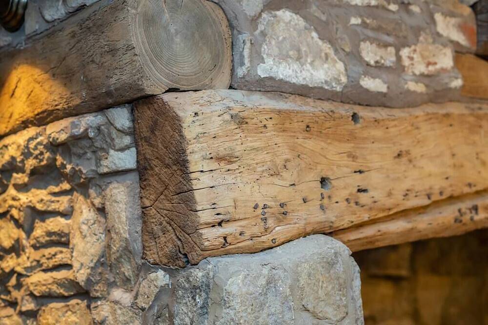 1 Pound Cottage-4 Bed Home-Parking in Brockworth, Gloucestershire