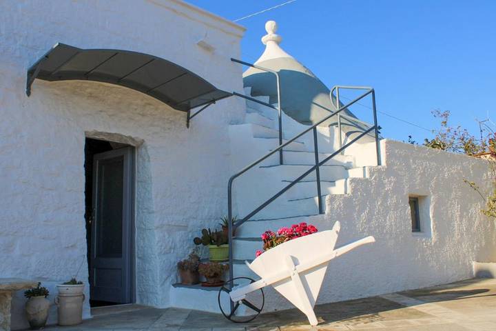 Location de vacances pour 4 personnes, avec vue et jardin à Fasano - 2