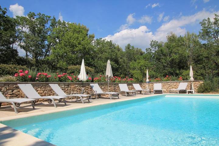 Villa pour 10 personnes, avec jardin et piscine, animaux acceptés à Gordes - 3