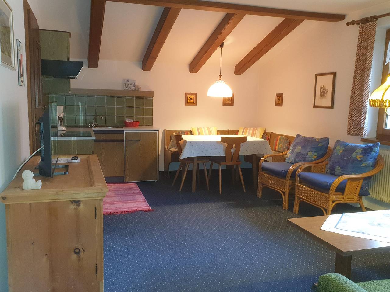 Ganze Ferienwohnung, Ferienwohnung 2 mit kleiner überdachter Dachterrasse in Kramsach, Kitzbüheler Alpen