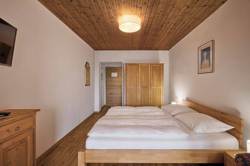 Ganze Wohnung, Sonniges Apartment in idealer Lage zu Kalterer See, historischem Dorf, Weinreben in Kalterer See, Kaltern an der Weinstraße