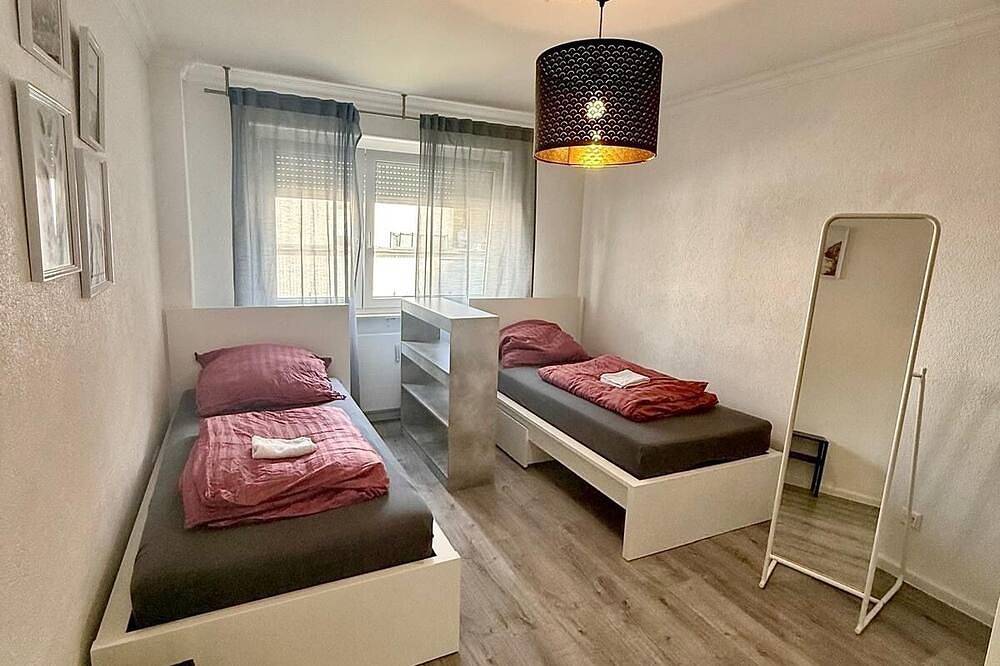 Appartement entier, Luxurious 3-room apartment for 2-7 guests - modern, large balcony & parking space in Breisach, Breisach am Rhein