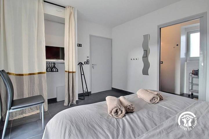 Location de vacances pour 6 personnes, avec terrasse et jardin à Plumergat - 4