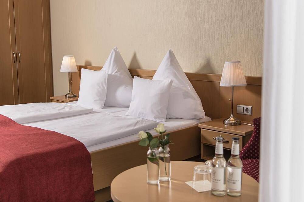 Deichblick mit Terrasse - Kirchspielkrug Westerhever in Westerhever, Eiderstedt