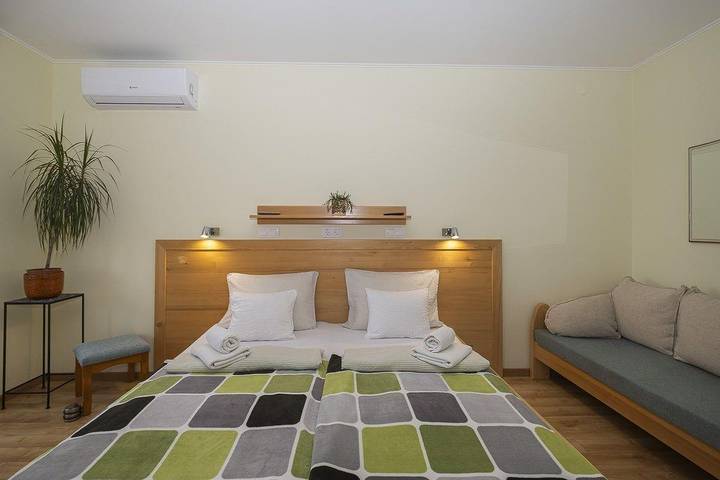 Ferienwohnung für 3 Personen, mit Garten und Balkon sowie Pool in Heviz - 3