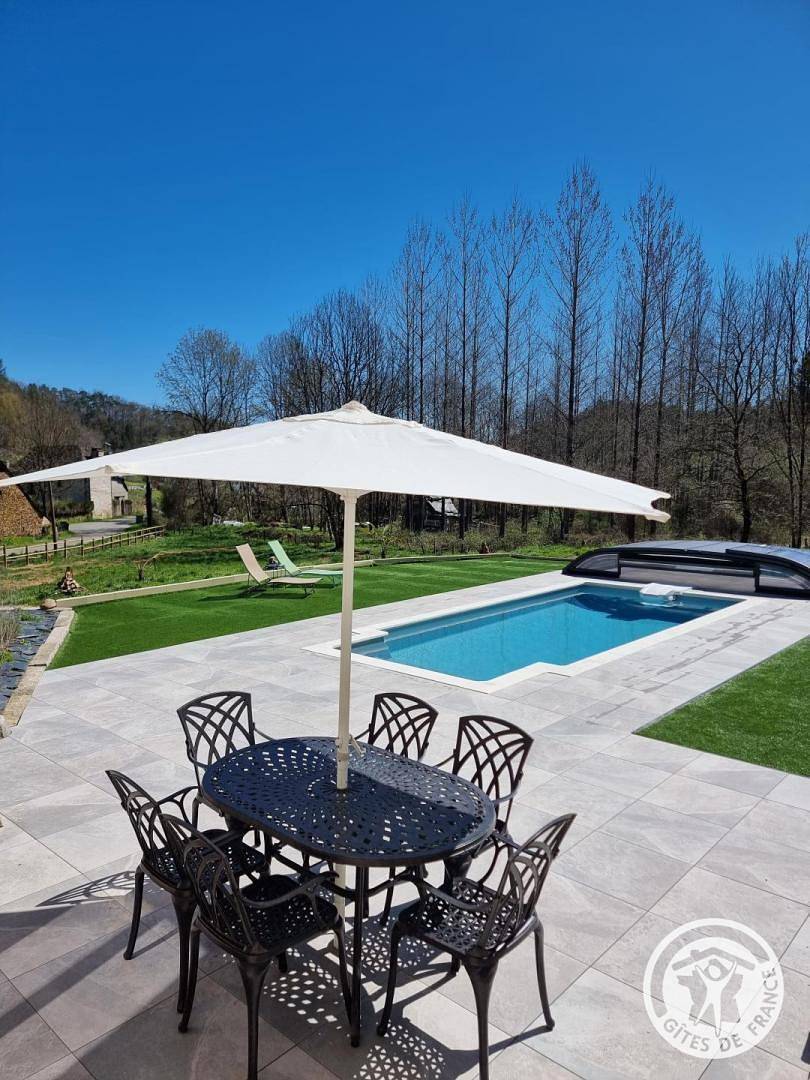 Gîte für 9 Personen mit Terrasse in Argentat-sur-Dordogne, Tulle und Umgebung