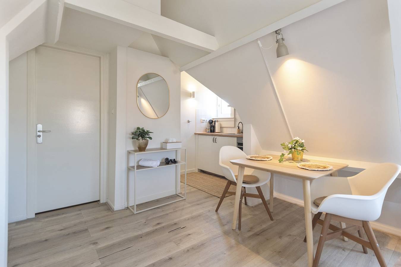 Gehele studio, Boutique Pension Bennekom - Studio 4 in Zandvoort, Nederlandse Noordzeekust