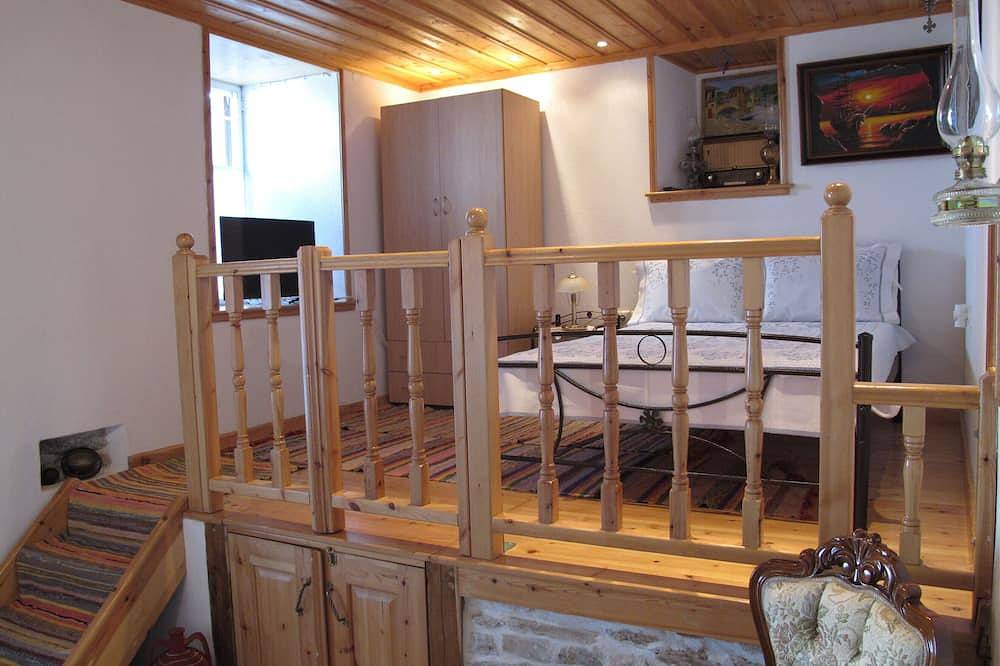 Traditional old mansion in Trikeri in Trikeri, Pilion