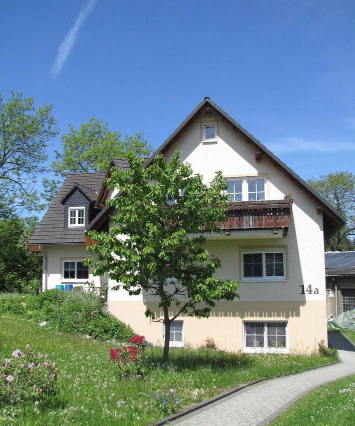 Ferienwohnung für 2 Personen, mit Terrasse und Garten in Zwönitz