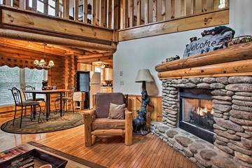 Log Cabin for 5 Guests in Pigeon Forge, Sevier County, Picture 1