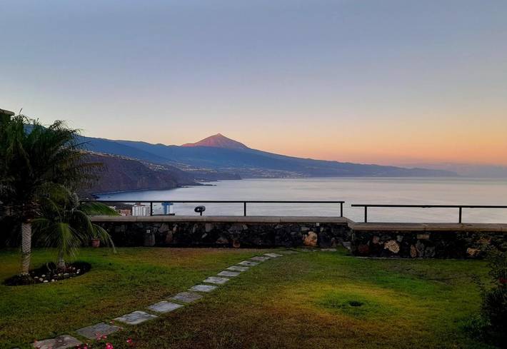 Ferienhaus für 4 Personen, mit Balkon und Terrasse sowie Garten und Ausblick in Juan Fernández