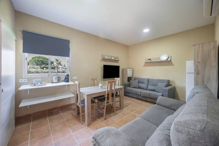 Location de vacances pour 6 personnes, avec jardin et balcon à Chiclana de la Frontera