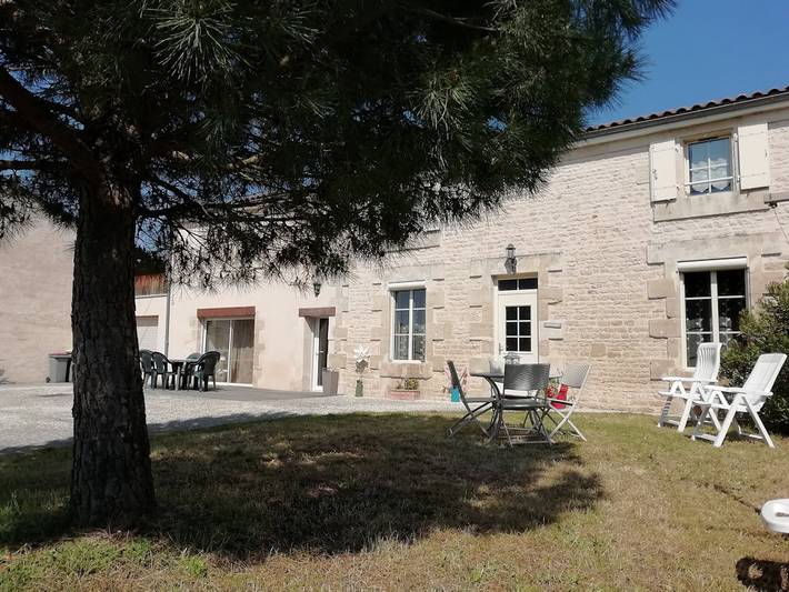 Gîte pour 12 personnes, avec terrasse et jardin dans les Deux-Sèvres - 3