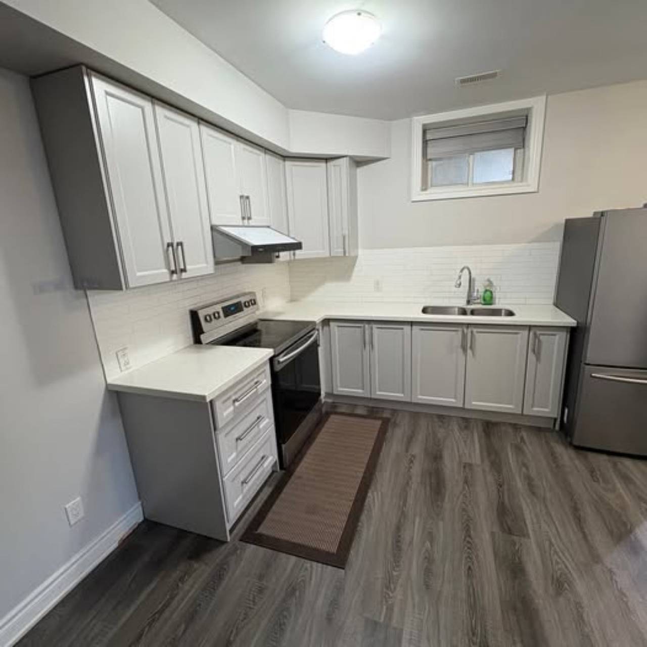 Apartamento entero, Habitación privada con instalaciones propias en el apartamento de Toronto in Scarborough (Toronto), Toronto